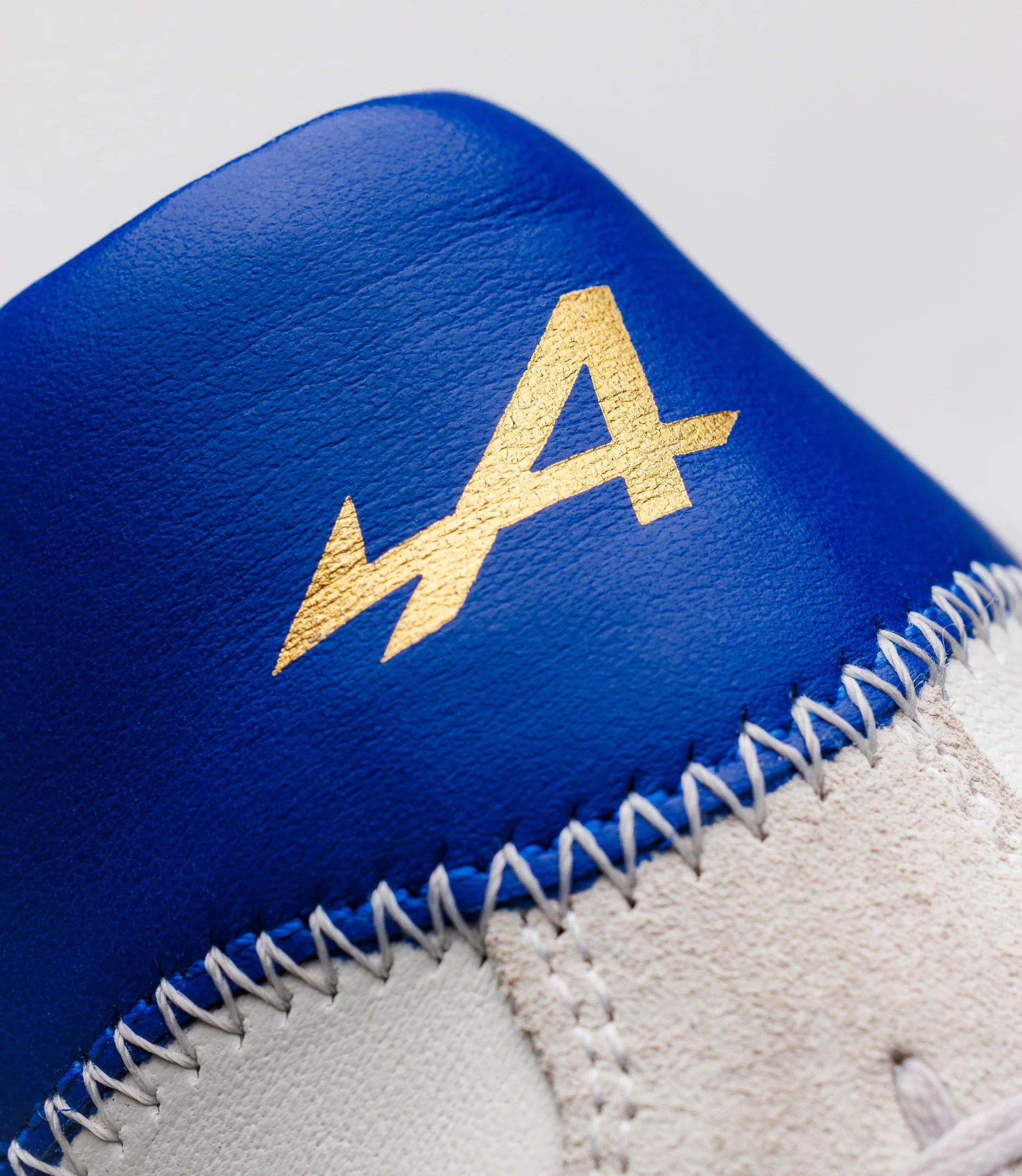 BWT Alpine Formula One Team x Duke + Dekter Sneaker Blanc + Bleu - Image 13